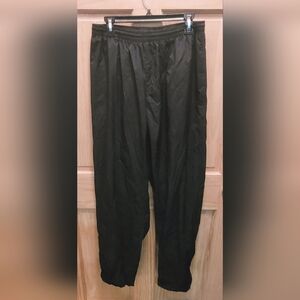 Mens Nike Clima Fit Warm Up Pants. 2 Snaps At Ankle and Can Zip Open To Knee XL